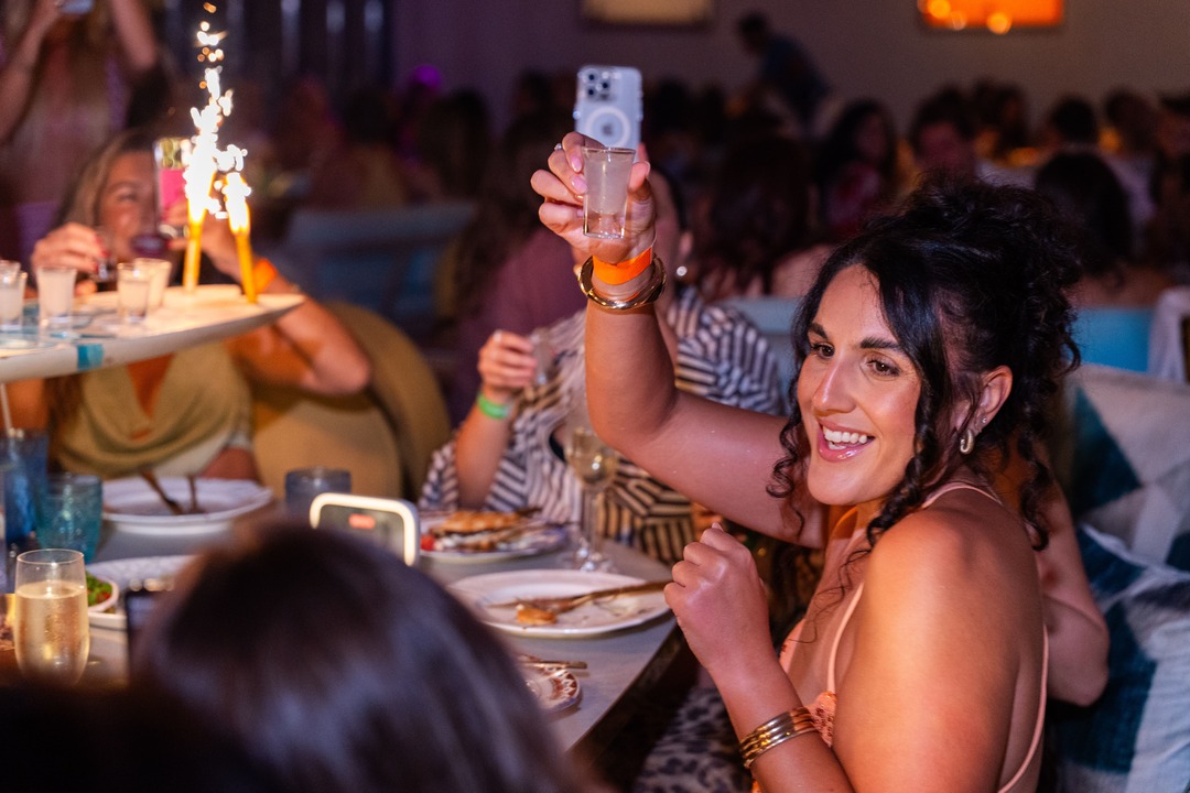 Gallery_Mamma-Mia-Dinner-Party_Sep25-30-min