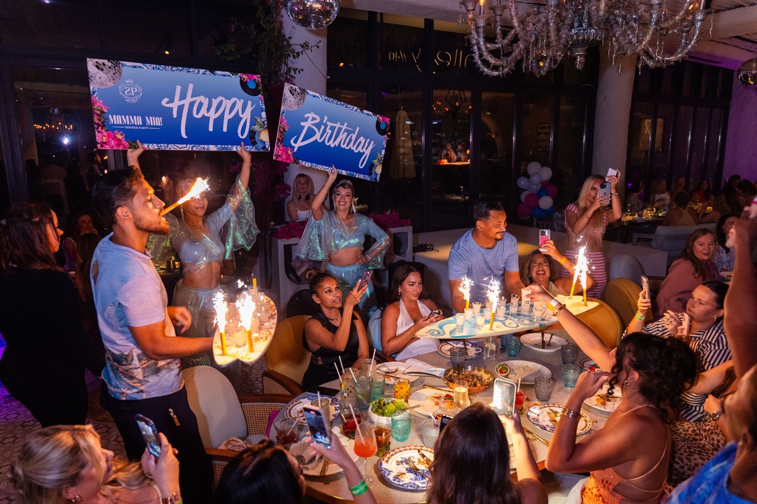 Gallery_Mamma-Mia-Dinner-Party_Sep25-29-min